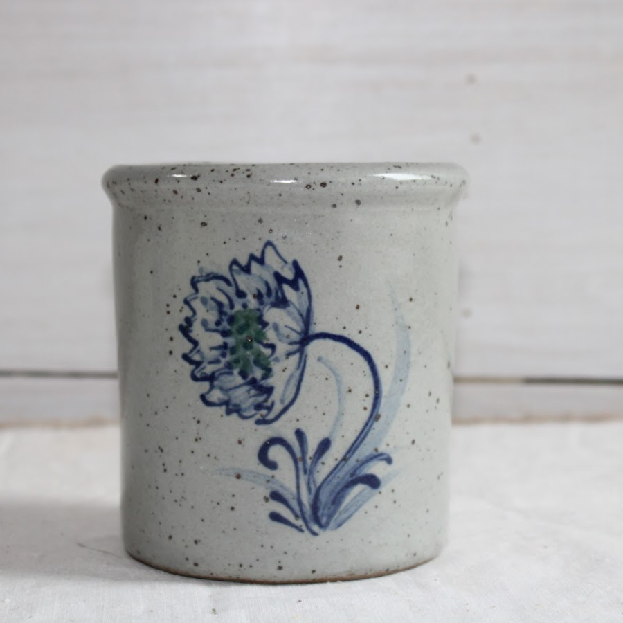 Rowe Pottery handmade stoneware candle crock in a hand decorated Dhalia pattern